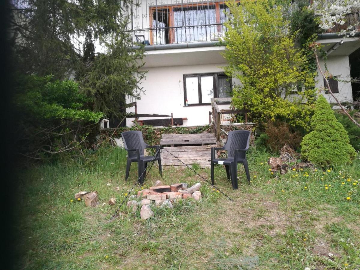 Sunset House Piestany Cervena Veza Apartment Banka Екстериор снимка